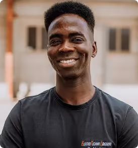 Zakiy Abaker, Monteur