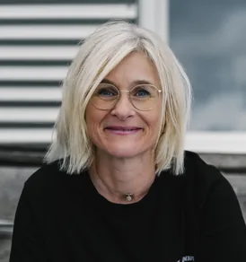 Sandra Eberl, Industriekauffrau